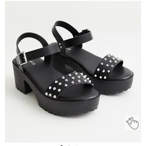 Black studded torrid heel size 11.5